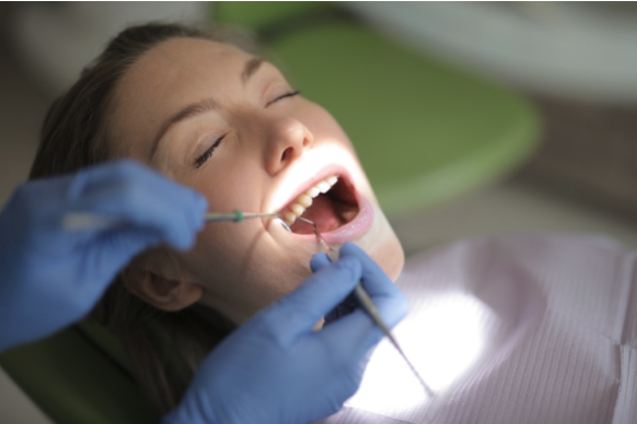 Why should I choose dental implants?